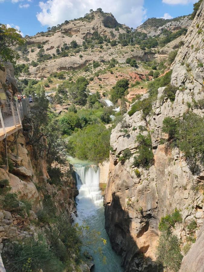 Peace And Tranquility At Montana Retreat Apartment Alora Exterior foto
